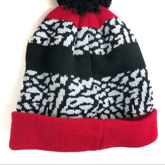 Beanie hat red for youth boy - Picture 4 of 10